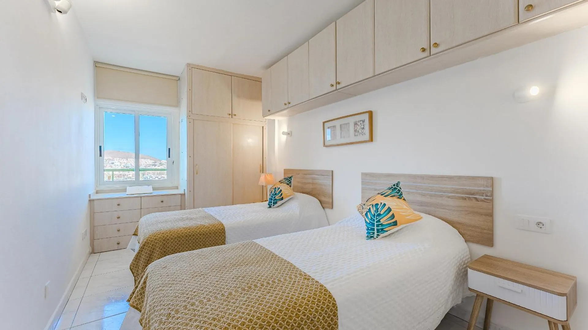 לוס כריסטיאנוס Costamar Panorama - Oceanview One Bedroom Apartment ספרד